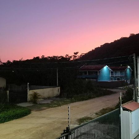 우바투바 Kitnet Aconchegante Praia De Maranduba 아파트 외부 사진